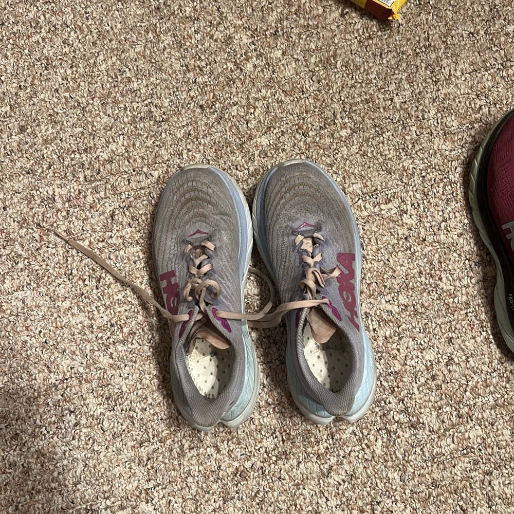 hoka running shoes